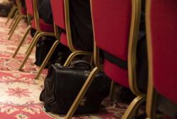 Украинская власть ведет себя «дергано»: очень трудно прогнозировать ее действия