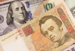 Курс гривны в апреле: девальвационные риски остаются на высоких уровнях