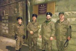 Новости Крымнаша: Прибило камнями с неба