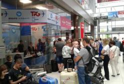 Задержки рейсов и проблемы туристов. Что может сделать консул?