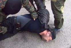 Диверсант СБУ в Донецке надел кожаную куртку и забыл шнурки