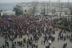 Новости Крымнаша: Пистолет у виска