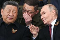 Сі Цзіньпін у Москві інспектував нову колонію: названо 3 речі, які він вимагав від Путіна