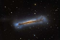 Галактика NGC 3628 Гамбургер и небо сентября