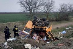 В Одесской области столкнулись легковушка и грузовик: есть пострадавшие и погибшая