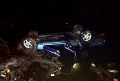В Черкасской области автомобиль упал в пруд, погибли трое людей