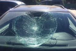 В Ужгороде хулиган повредил семь автомобилей