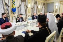Зеленский призвал церковь поддержать мирные инициативы украинской стороны