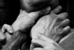 В Запорожской области мужчина задушил собственную мать