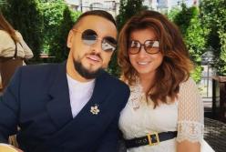 Жена MONATIK’а показала соблазнительные формы в купальнике (фото)