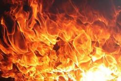 В Киеве произошел мощный пожар в 16-этажном доме (ФОТО)