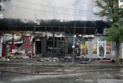 В центре Днепра выгорели пять торговых киосков