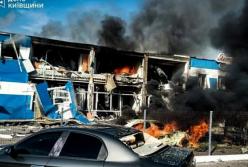 Який вигляд має завод "Яготинське для дітей" після атаки РФ: фото та відео моменту прильоту