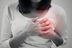 Кардиологи назвали шесть признаков сердечного приступа у женщин