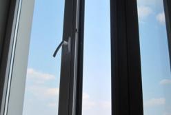 Из окна многоэтажки в Львове выпал мужчина