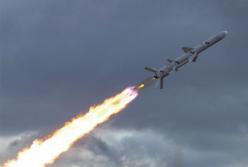 "Не бойся! Она низко летит": в сети появились видео массовых ракетных атак по Львовщине