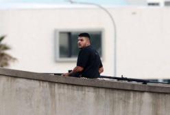 Повне відео теракту в Сіднеї: 10 хвилин ісламісти розстрілювали людей на святі Xанука 