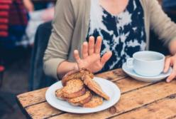 Не переедайте: как правильно отказываться от еды в гостях