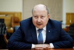 Госслужащих планируют перевести на новую систему оплаты труда в 2022 году