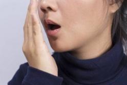 Названы причины появления запаха ацетона изо рта