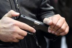 У Львові в "Арсені" озброєний чоловік взяв в заручники покупців