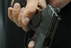 В Киеве мужчина с пистолетом чуть не убил водителя маршрутки