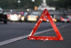 Под Киевом полицейский наехал на пешеходов: есть жертва