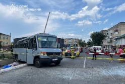Зіткнення потяга з маршруткою на Рівненщині: четверо загиблих та тринадцятеро поранених