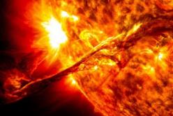 На Сонці стався найпотужніший спалах 2025 року, у Європі та Африці збої в роботі радіозв'язку
