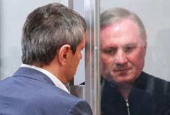 Суд отменил домашний арест Ефремова