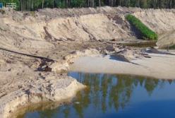 СБУ подозревает экс-депутата в нанесении ущерба на 380 млн гривен