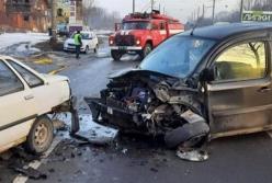 На Прикарпатье в ДТП попали шесть автомобилей (фото)