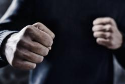 На Днепропетровщине двое несовершеннолетних избили и ограбили мужчину