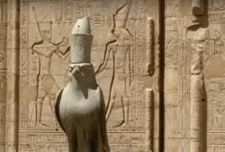 В Египте археологи нашли статую покровителя фараонов (фото)