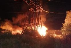 В Одесской области произошел пожар под высоковольтными линиями