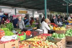 Столичные власти разрешили работать 19 продовольственным рынкам (список)