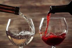 Названы более полезные алкогольные напитки