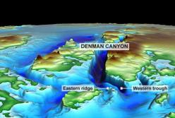 Самый глубокий ледяной каньон Земли стремительно тает (фото)