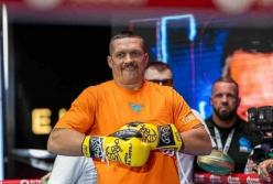 Усик провів відкрите тренування перед історичним боєм (відео, фото)