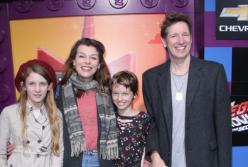 Мила Йовович рассказала о своей интимной жизни с мужем (видео)