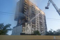 Людина викинулась з 10 поверху, інші кричали від опіків: кияни розповіли про вибух багатоповерхівки (відео)