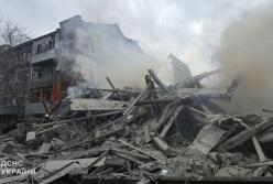 У Харкові росіяни повністю знищили багатоповерхівку двома "Іскандерами": відео прильоту та наслідків