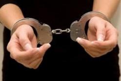 На Днепропетровщине 21-летняя девушка делала "закладки" наркотиков и психотропов