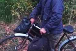 Возле границы с Беларусью мужчина на велосипеде перевозил около 20 кг маковой соломки