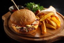 Медики назвали три продукта, которые могут вызвать рак кишечника