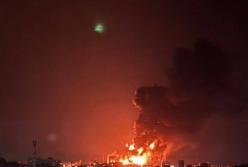 У Росії уражено Саратовський НПЗ, після вибухів почалася пожежа: з’явилось відео