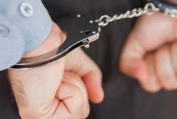 В Черкассах задержали предпринимателя из вымогательство денег от экс-подчиненной