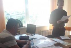 Чиновники «распилили» земли вдоль линии Киевского водохранилища