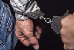 «Задушил, чтобы не плакала»: жителя Бахчисарая подозревают в убийстве полуторагодовалой дочери