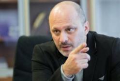 Увольнение Аласании суд признал незаконным